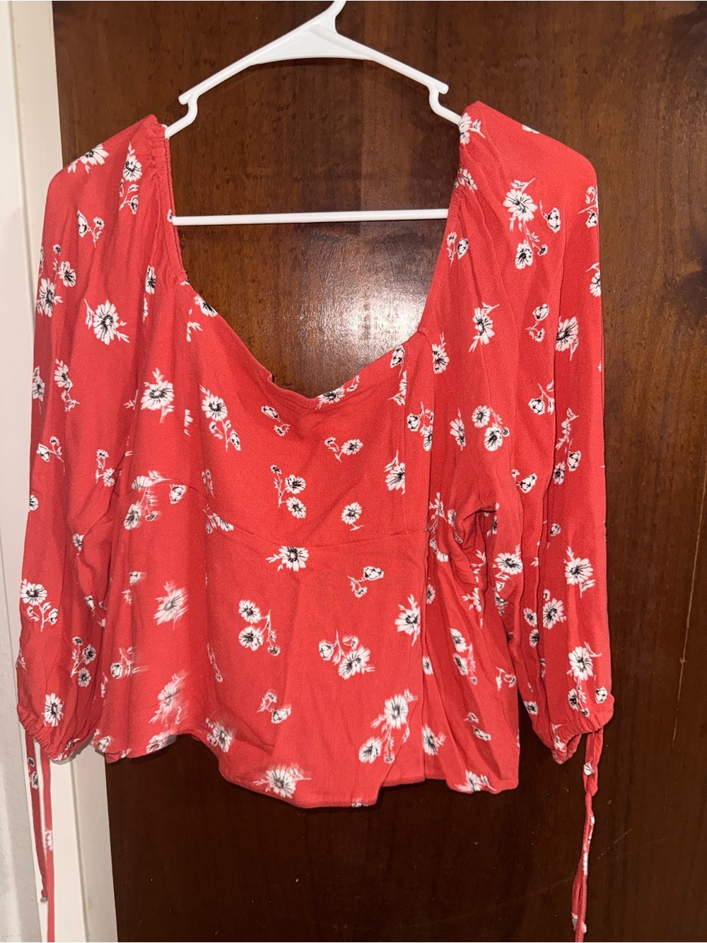 American Eagle Outfitters Red Floral Scoop-Neck Blouse